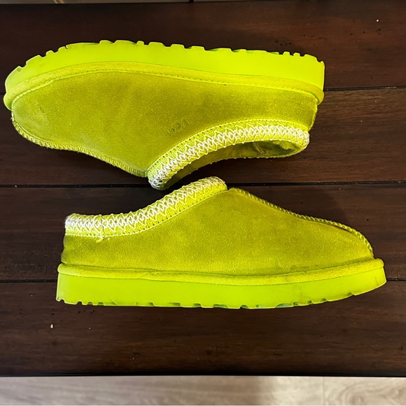 UGG TASMAN SLIPPERS SZ 8 KEY LIME - Picture 7 of 9